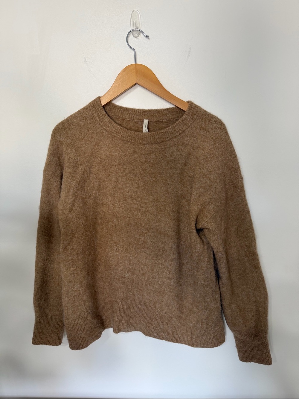 Babaton Aritzia Brown Alpaca Wool Blend Crewneck Sweater M Thick Minimalist